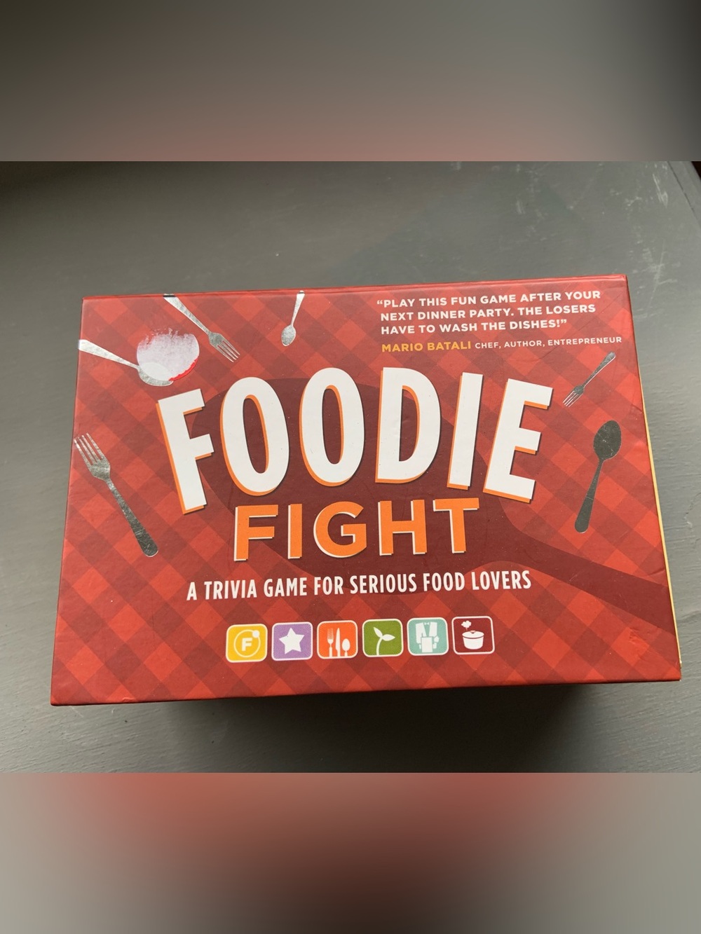 Chronicle Books Foodie Fight Trivia Game - Red and Orange